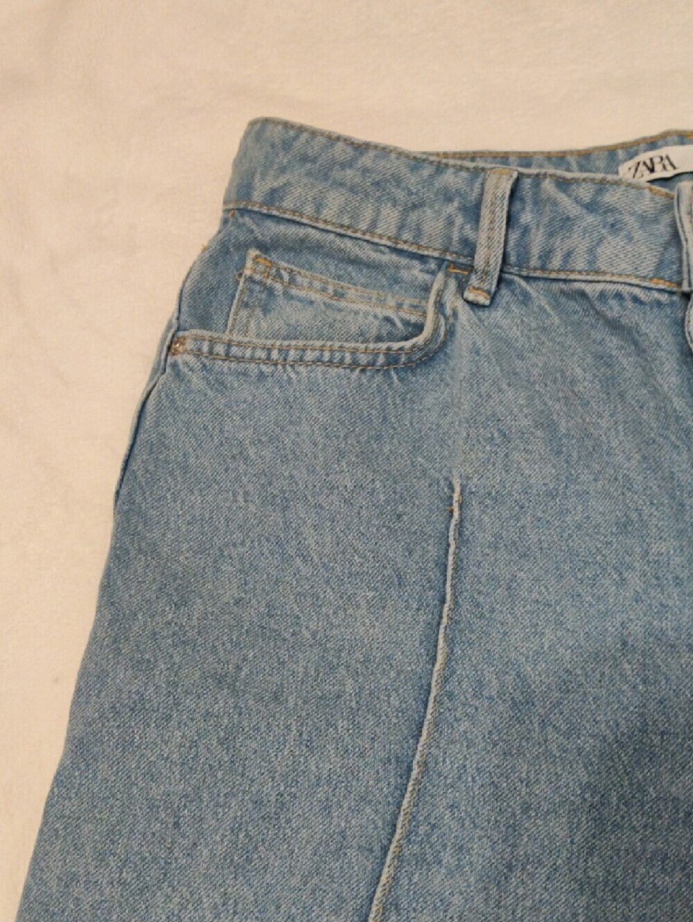 Zara Light Blue Wide-Leg Jeans with Front Seams - Picture 14 of 16